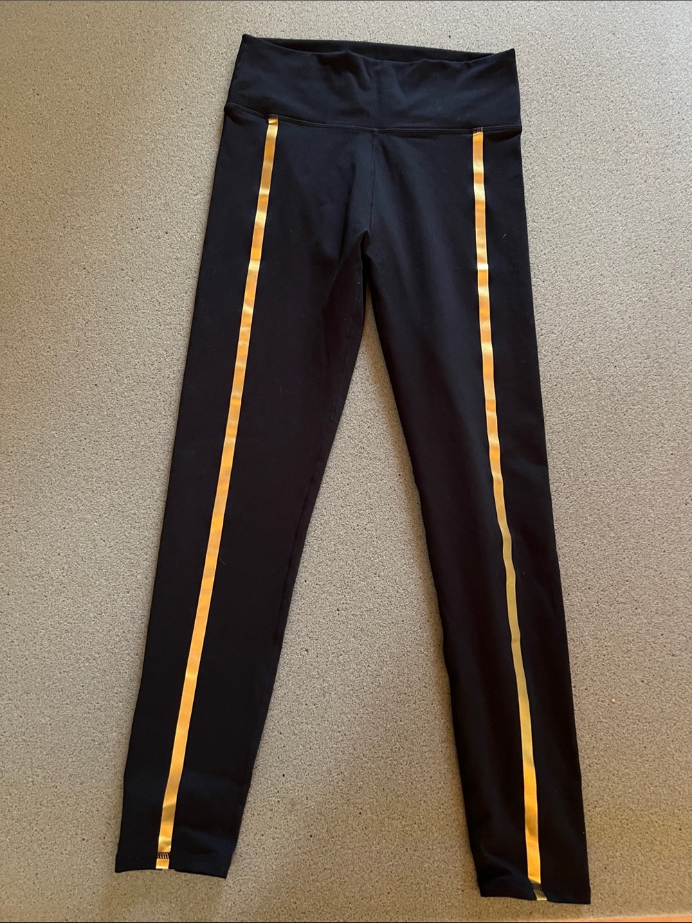 Fabletics Ariel PowerHold Leggings Black Metallic Gold Foil Stripe M